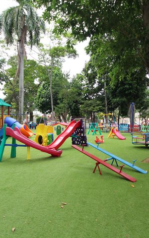 Casa de condomínio à venda com 428m², 4 quartos e 4 vagasPlayground