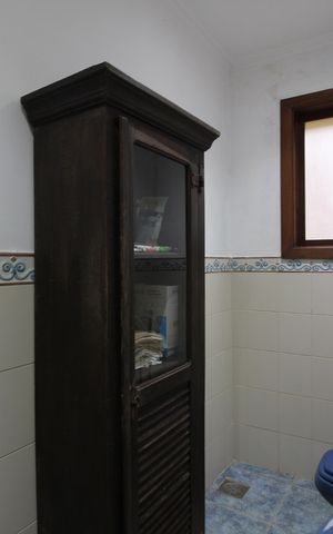 Casa de condomínio à venda com 428m², 4 quartos e 4 vagasLavabo