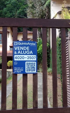 Casa de condomínio à venda com 428m², 4 quartos e 4 vagas Casa de condomínio à venda com 428m², 4 quartos e 4 vagasPlaca Quinto Andar