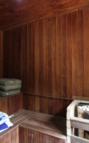 Casa de condomínio à venda com 428m², 4 quartos e 4 vagasSauna