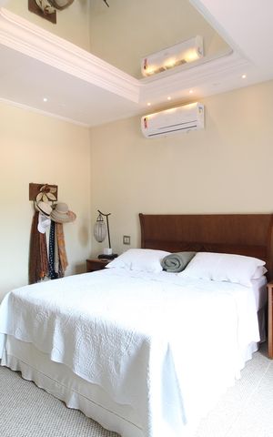 Casa de condomínio à venda com 428m², 4 quartos e 4 vagasQuarto 4 - Suíte