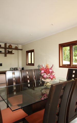 Casa de condomínio à venda com 428m², 4 quartos e 4 vagasSala 2