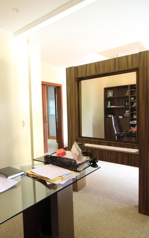 Casa de condomínio à venda com 428m², 4 quartos e 4 vagasQuarto 4 - Escritório da Suíte