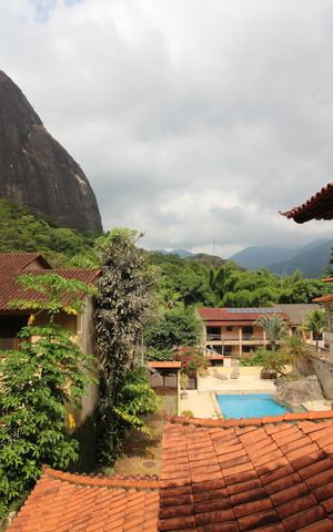 Casa de condomínio à venda com 428m², 4 quartos e 4 vagasQuarto 4 - Vista da Suíte