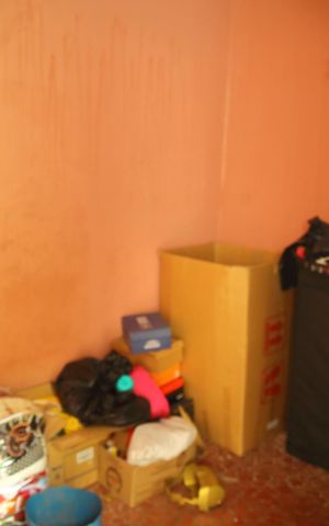 Casa à venda com 300m², 2 quartos e 2 vagasDepósito/Serviço