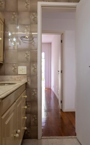 Apartamento para alugar com 77m², 2 quartos e 1 vaga Apartamento para alugar com 77m², 2 quartos e 1 vagaBanheiro Social