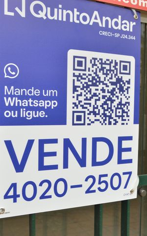 Casa à venda com 217m², 5 quartos e 2 vagasPlaquinha