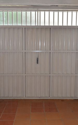 Casa à venda com 217m², 5 quartos e 2 vagasGaragem