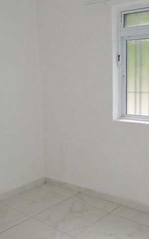 Casa à venda com 217m², 5 quartos e 2 vagasEdícula Sala 