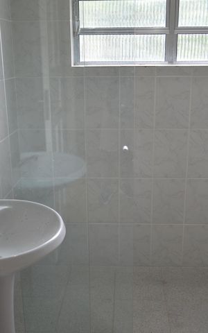 Casa à venda com 217m², 5 quartos e 2 vagasBanheiro
