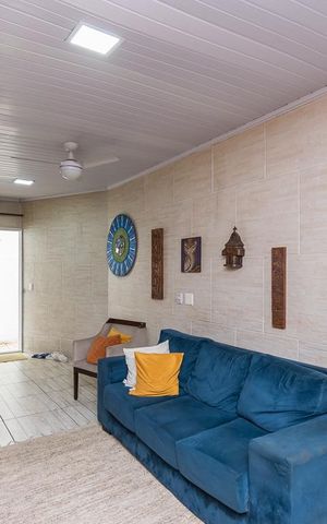 Casa à venda com 230m², 3 quartos e 1 vaga Casa à venda com 230m², 3 quartos e 1 vagaSala