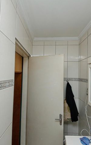 Casa à venda com 232m², 4 quartos e 3 vagas Casa à venda com 232m², 4 quartos e 3 vagasBanheiro da Suíte