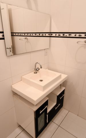Casa à venda com 225m², 3 quartos e 5 vagasBanheiro Suíte 1