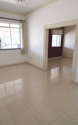 Casa à venda com 225m², 3 quartos e 5 vagasSala 1