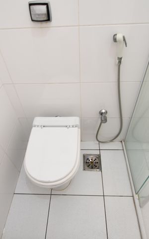 Casa à venda com 225m², 3 quartos e 5 vagasBanheiro Suíte 2