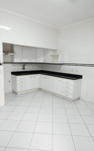 Casa à venda com 225m², 3 quartos e 5 vagasCozinha