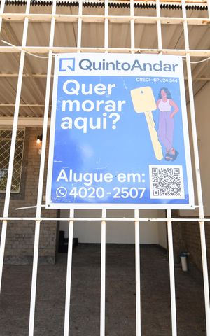 Casa à venda com 225m², 3 quartos e 5 vagasPlaca