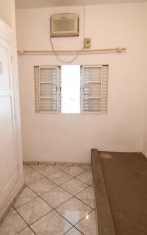 Casa à venda com 225m², 3 quartos e 5 vagasSuíte 2