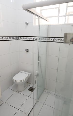 Casa à venda com 225m², 3 quartos e 5 vagasBanheiro Suíte 2