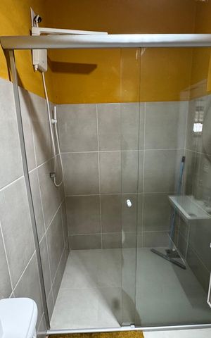 Casa de condomínio para alugar com 104m², 4 quartos e 1 vaga Casa de condomínio para alugar com 104m², 4 quartos e 1 vagaBanheiro