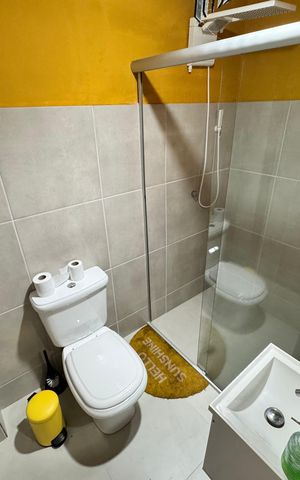 Casa de condomínio para alugar com 104m², 4 quartos e 1 vaga Casa de condomínio para alugar com 104m², 4 quartos e 1 vagaBanheiro