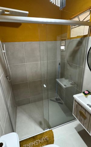 Casa de condomínio para alugar com 104m², 4 quartos e 1 vaga Casa de condomínio para alugar com 104m², 4 quartos e 1 vagaBanheiro