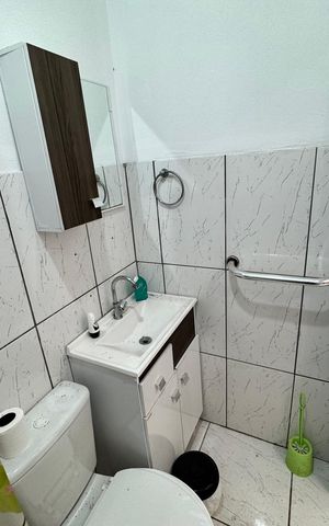 Casa de condomínio para alugar com 104m², 4 quartos e 1 vaga Casa de condomínio para alugar com 104m², 4 quartos e 1 vagaBanheiro 2