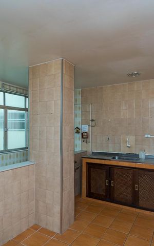 Apartamento à venda com 76m², 2 quartos e 1 vagaCozinha