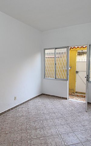 Casa para alugar com 97m², 2 quartos e sem vagaSala