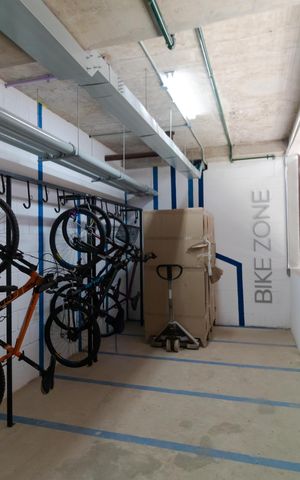 Apartamento à venda com 86m², 2 quartos e 2 vagas Apartamento à venda com 86m², 2 quartos e 2 vagasÁrea comum - Bicicletário