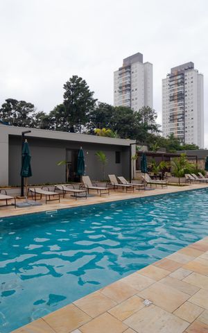 Apartamento à venda com 86m², 2 quartos e 2 vagas Apartamento à venda com 86m², 2 quartos e 2 vagasÁrea comum - Piscina