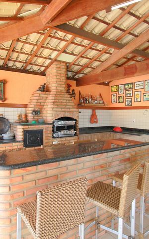 Casa à venda com 453m², 5 quartos e 4 vagasEspaço Gourmet