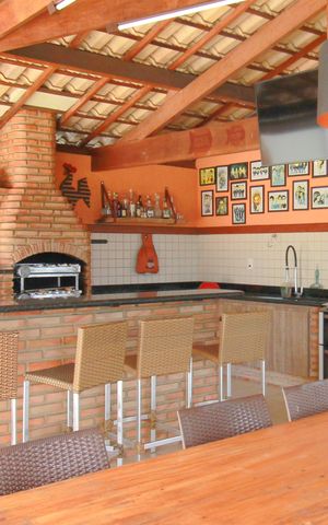 Casa à venda com 453m², 5 quartos e 4 vagasEspaço Gourmet