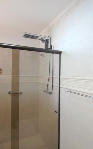 Casa à venda com 453m², 5 quartos e 4 vagasBanheiro da Suíte