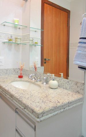 Casa à venda com 453m², 5 quartos e 4 vagasBanheiro