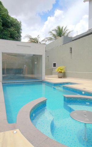 Casa à venda com 453m², 5 quartos e 4 vagasPiscina
