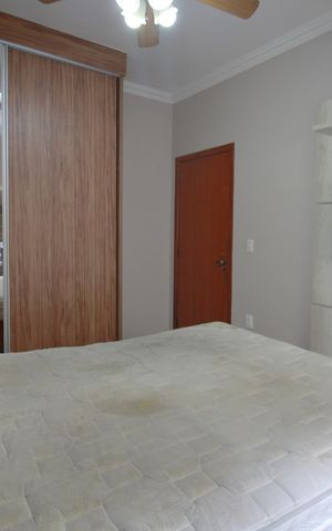 Casa à venda com 453m², 5 quartos e 4 vagasQuarto 4