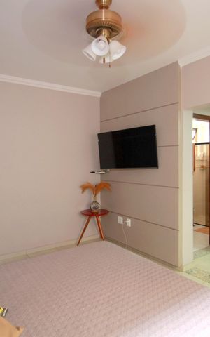 Casa à venda com 453m², 5 quartos e 4 vagasSuite