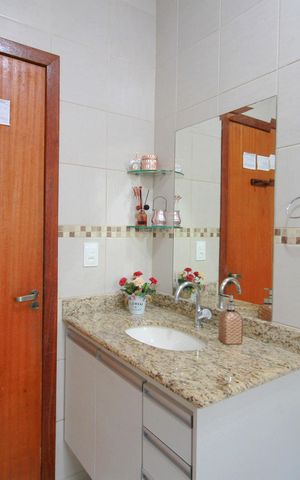 Casa à venda com 453m², 5 quartos e 4 vagasBanheiro 2