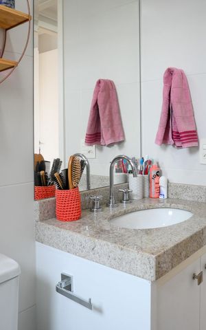 Apartamento à venda com 137m², 4 quartos e 2 vagas Apartamento à venda com 137m², 4 quartos e 2 vagasBanheiro Social