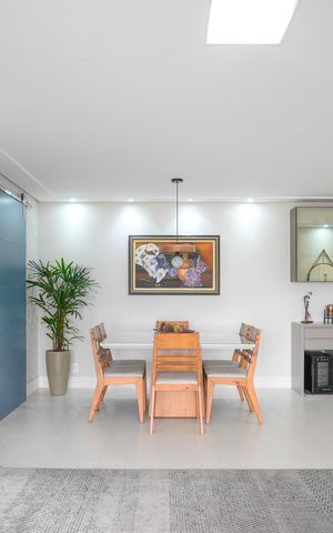 Apartamento à venda com 137m², 4 quartos e 2 vagas Apartamento à venda com 137m², 4 quartos e 2 vagasSala