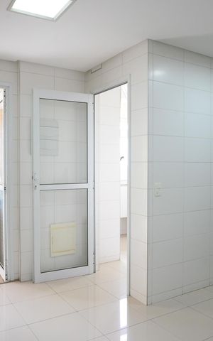 Apartamento à venda com 137m², 4 quartos e 2 vagas Apartamento à venda com 137m², 4 quartos e 2 vagasCozinha
