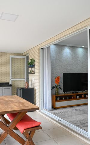 Apartamento à venda com 137m², 4 quartos e 2 vagas Apartamento à venda com 137m², 4 quartos e 2 vagasVaranda Gourmet