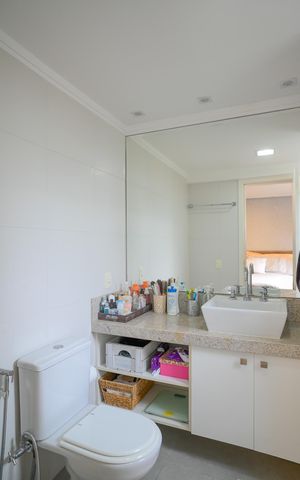 Apartamento à venda com 137m², 4 quartos e 2 vagas Apartamento à venda com 137m², 4 quartos e 2 vagasBanheiro Quarto 1 - Suite