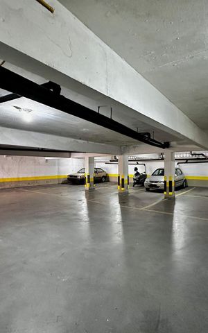 Apartamento à venda com 33m², 1 quarto e 1 vaga Apartamento à venda com 33m², 1 quarto e 1 vagaGaragem