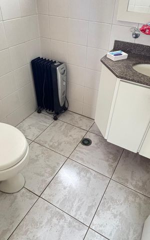 Apartamento à venda com 80m², 3 quartos e 1 vaga Apartamento à venda com 80m², 3 quartos e 1 vagaBanheiro