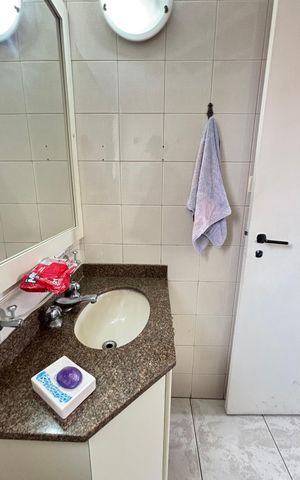 Apartamento à venda com 80m², 3 quartos e 1 vaga Apartamento à venda com 80m², 3 quartos e 1 vagaBanheiro