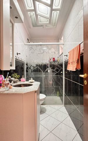 Apartamento à venda com 80m², 3 quartos e 1 vaga Apartamento à venda com 80m², 3 quartos e 1 vagaBanheiro