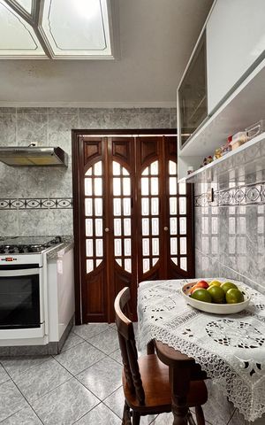 Apartamento à venda com 80m², 3 quartos e 1 vaga Apartamento à venda com 80m², 3 quartos e 1 vagaCozinha