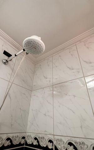 Apartamento à venda com 80m², 3 quartos e 1 vaga Apartamento à venda com 80m², 3 quartos e 1 vagaBanheiro